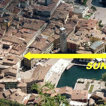 Appartamento Sunrise - Centro Storico N2 ريفا ديل غاردا المظهر الخارجي الصورة