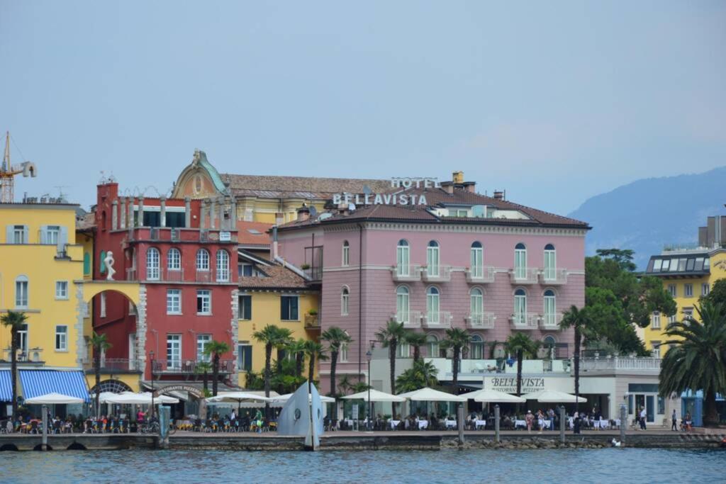 Appartamento Sunrise - Centro Storico N2 ريفا ديل غاردا المظهر الخارجي الصورة